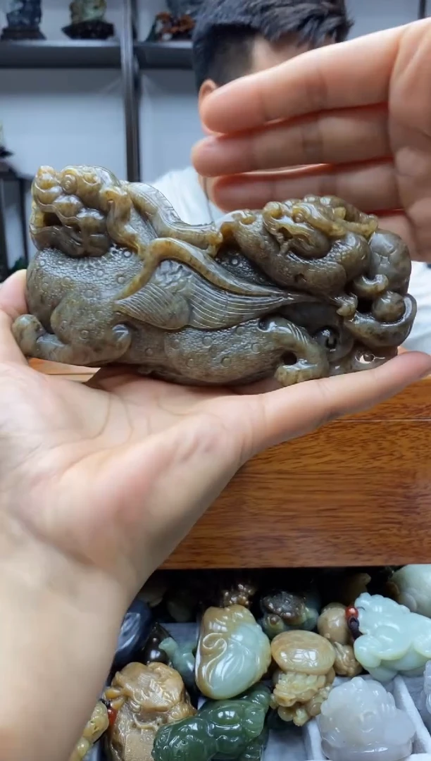未镶嵌和田玉摆件1