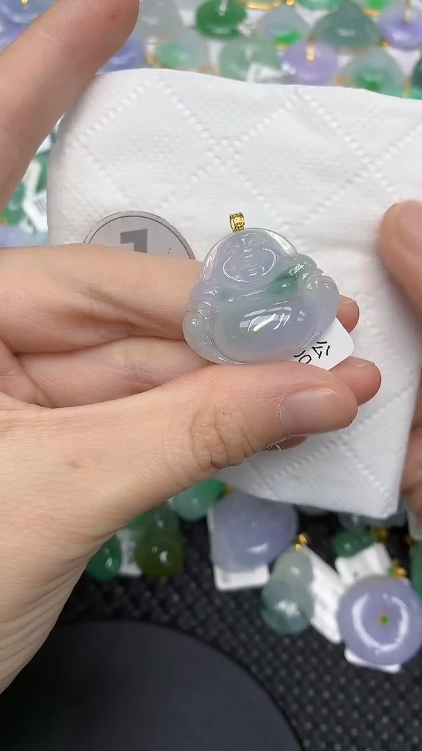 颈饰18K金镶嵌翡翠觉*✔11111111
