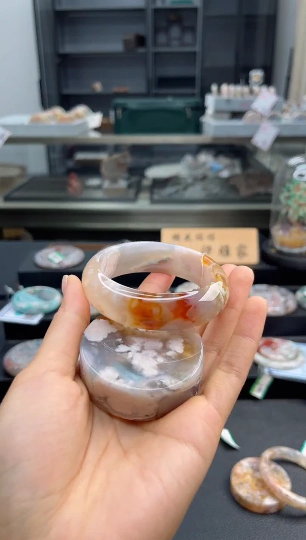 石英质玉手镯未镶嵌55圈口（赠送镯心）6571090