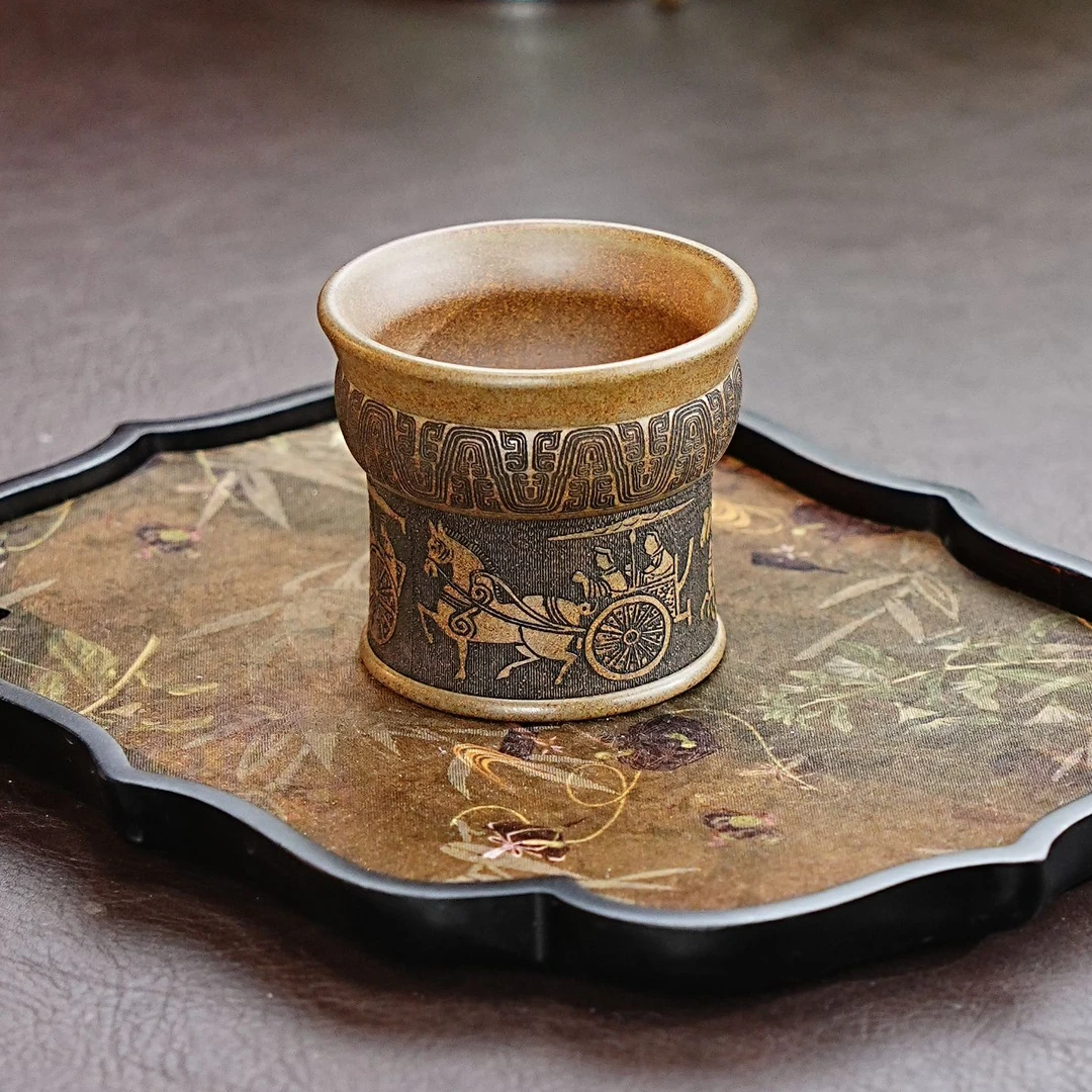 【2823战车杯】宜兴原矿紫砂龙骨金砂手工刻绘战马车杯 品茗杯