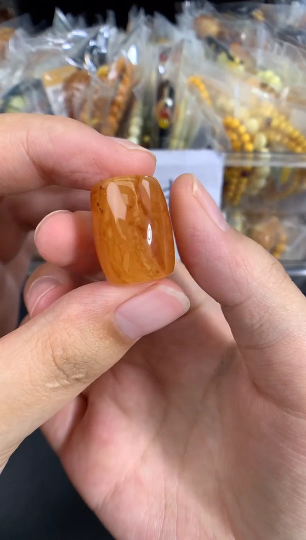 蜜蜡未镶嵌珠宝奇石1