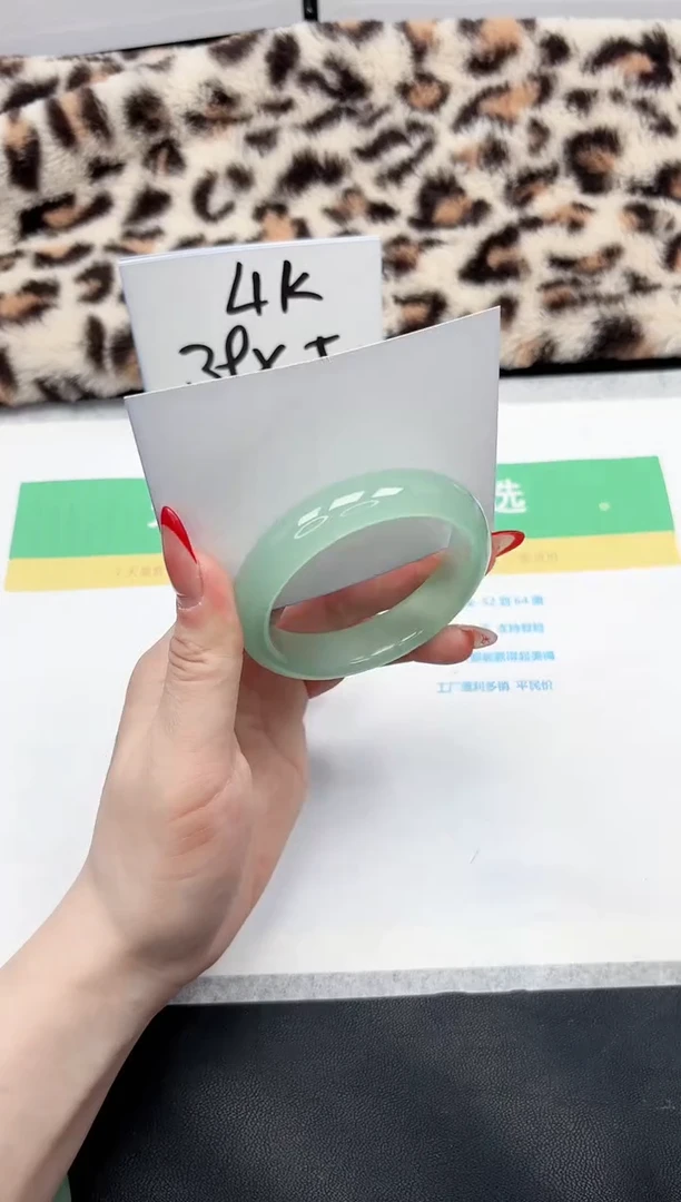 【闪购商品】石英质玉手镯未镶嵌73-53