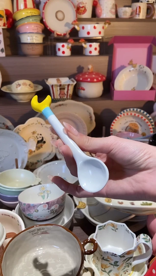 【闪购商品】瓷月亮勺