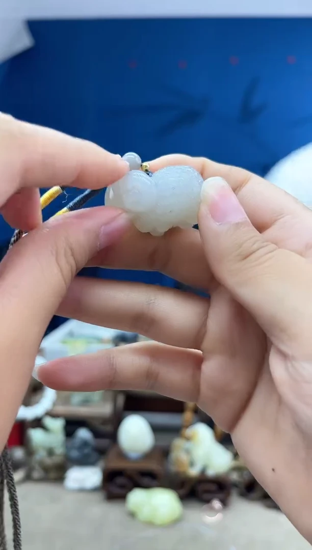 和田玉未镶嵌颈饰11