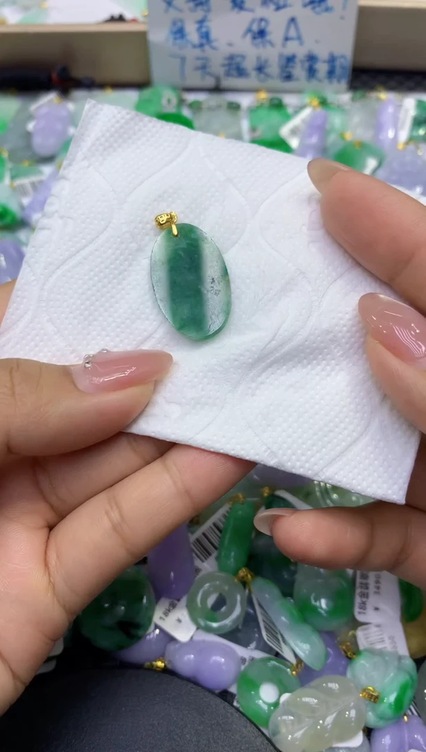 颈饰未镶嵌翡翠天然缅甸A货翡翠