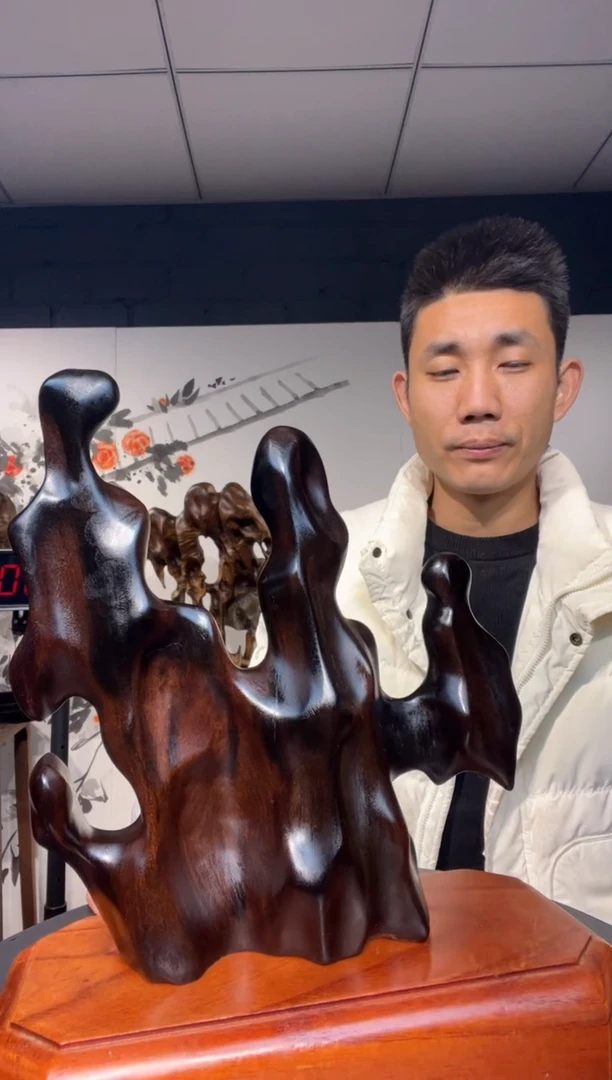 【闪购商品】阴沉木木雕金丝楠木工艺品摆件