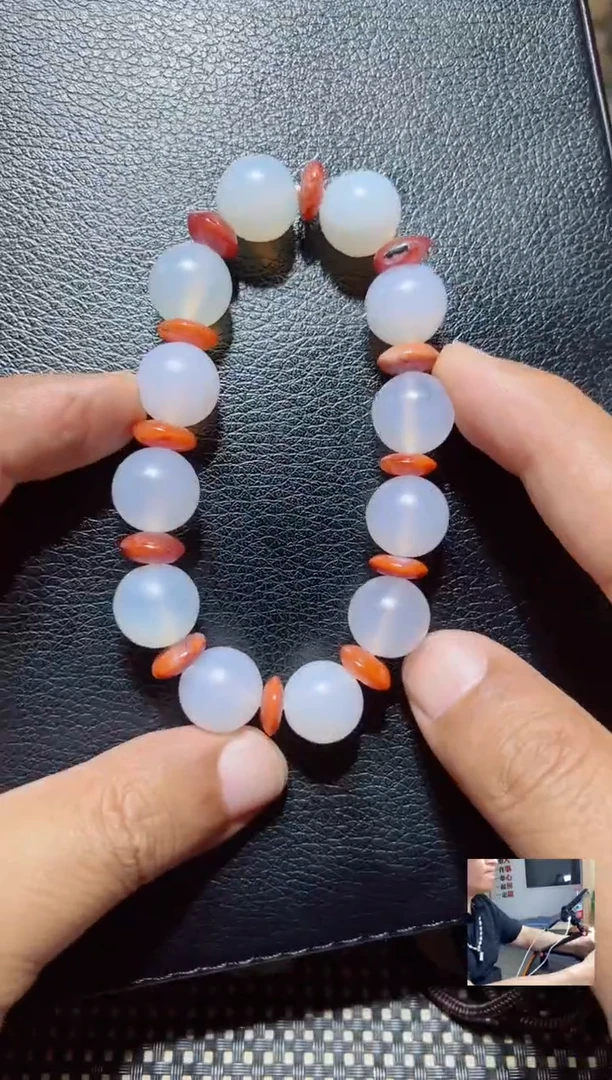 玛瑙/玉髓颈饰未镶嵌串