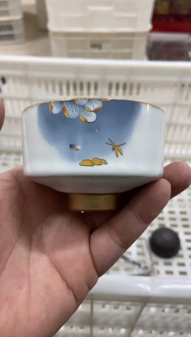 无运费险有瑕疵的摄影的产品有使用过的痕迹有点脏介意勿拍