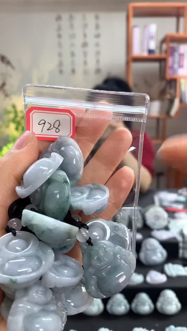 【闪购商品】翡翠颈饰未镶嵌佛公928 多样性发一件
