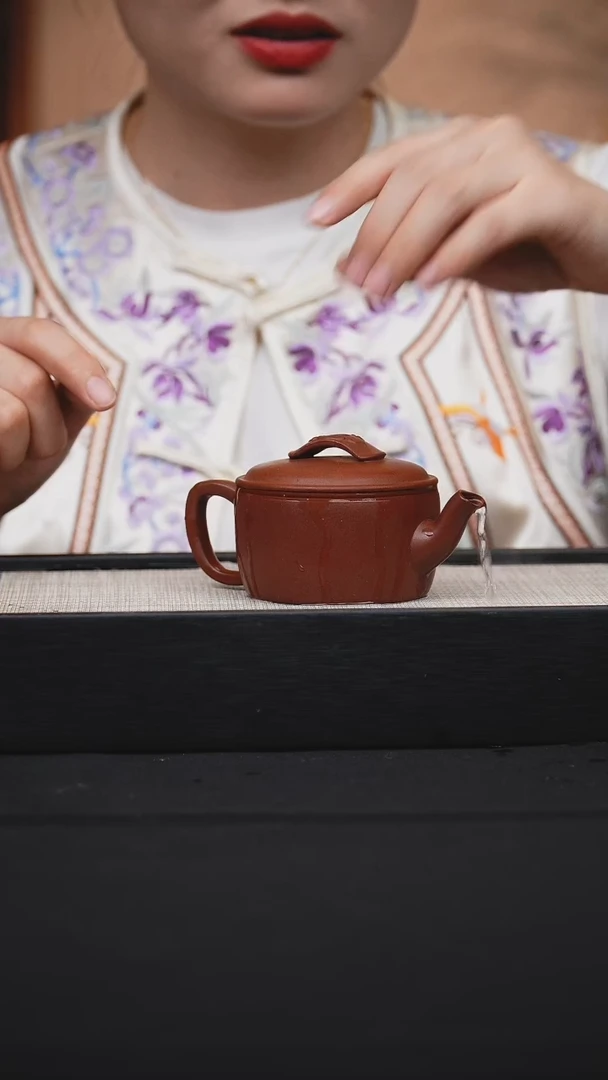 茶杯紫砂竹报春 底槽清