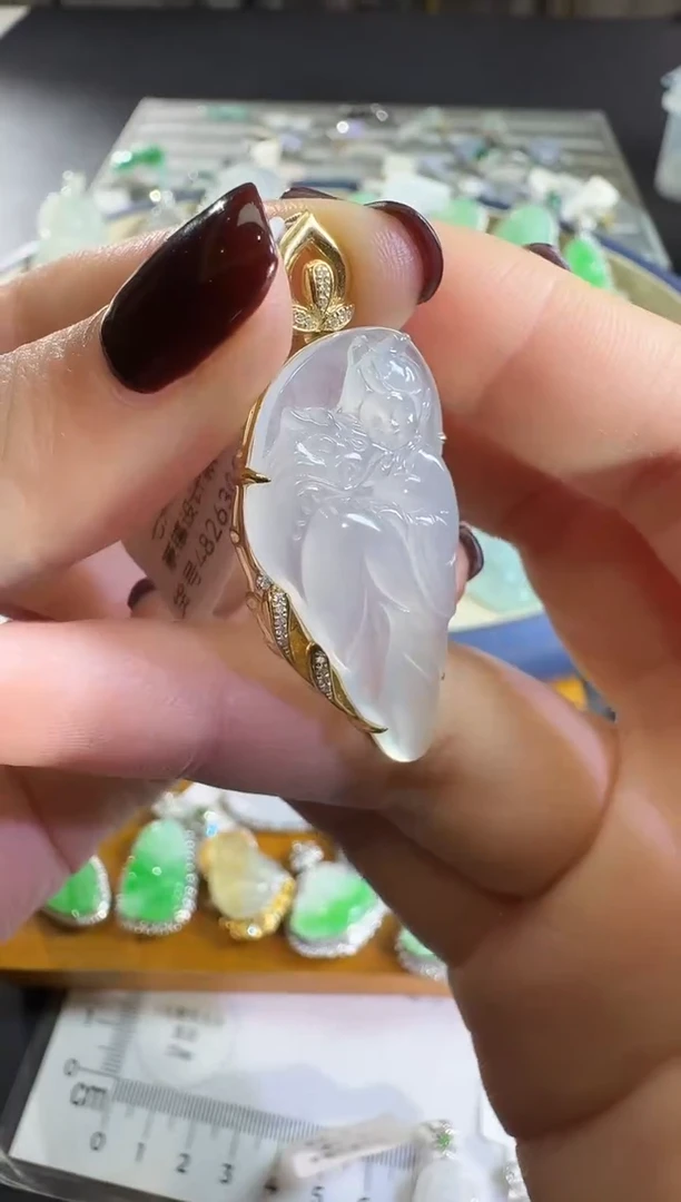 吊坠(不含链)18K金镶嵌翡翠【源头工厂】钻石镶嵌