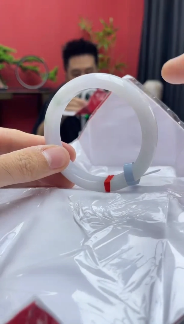 未镶嵌手镯翡翠5