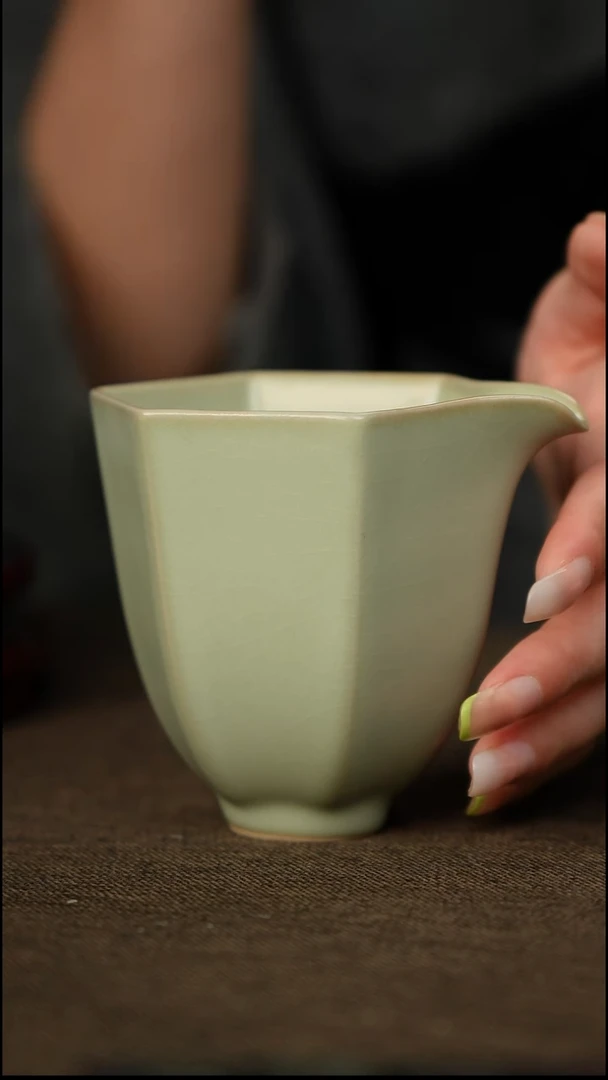 六方公道杯 粉青色