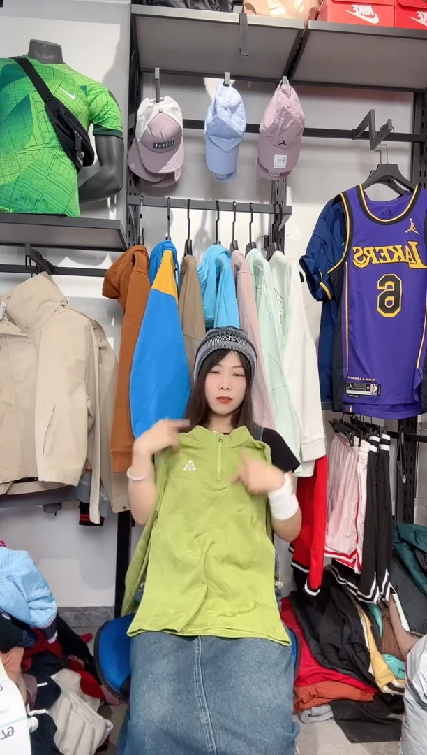 1475  编码 瑕疵款直播间过款为准 尺码 m