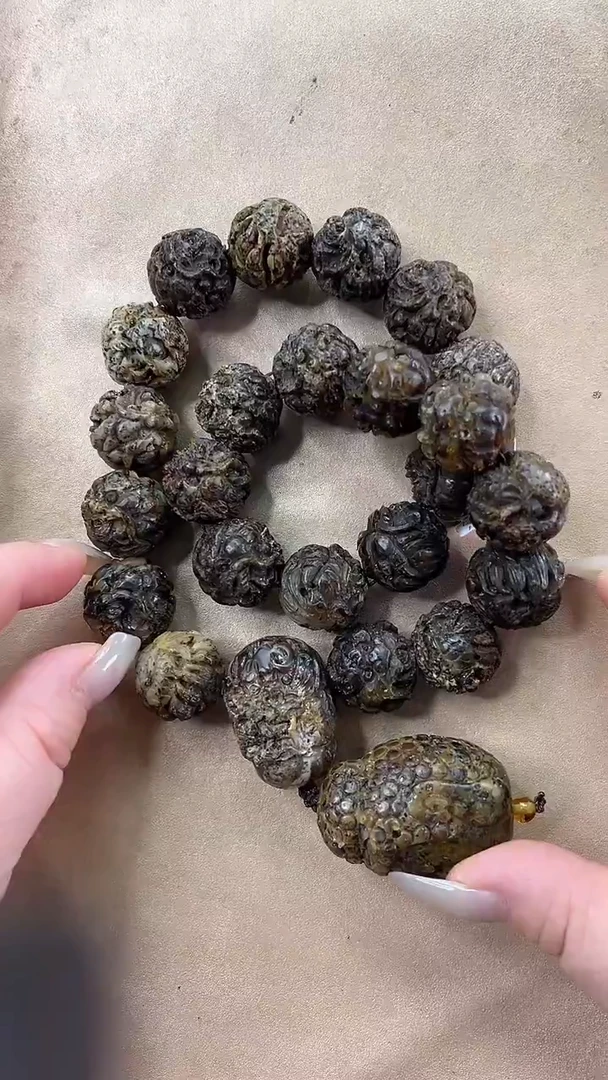 琥珀颈饰未镶嵌项链