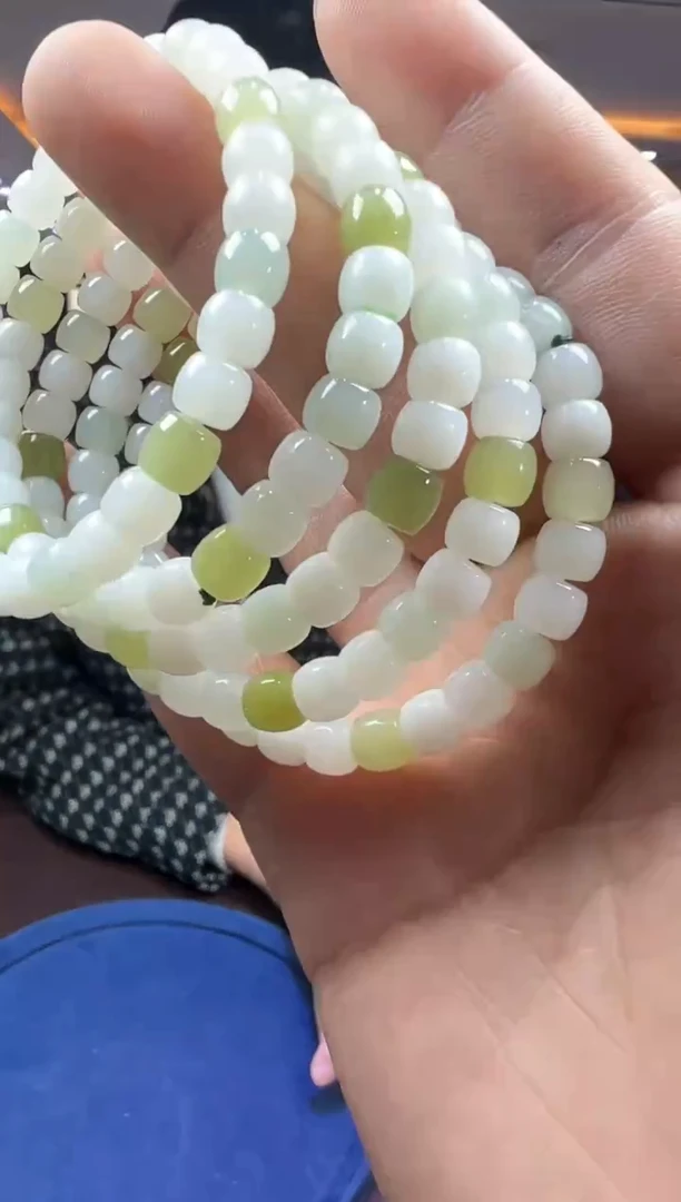 未镶嵌和田玉挂件【陆1227】65 7023 多样性发其一