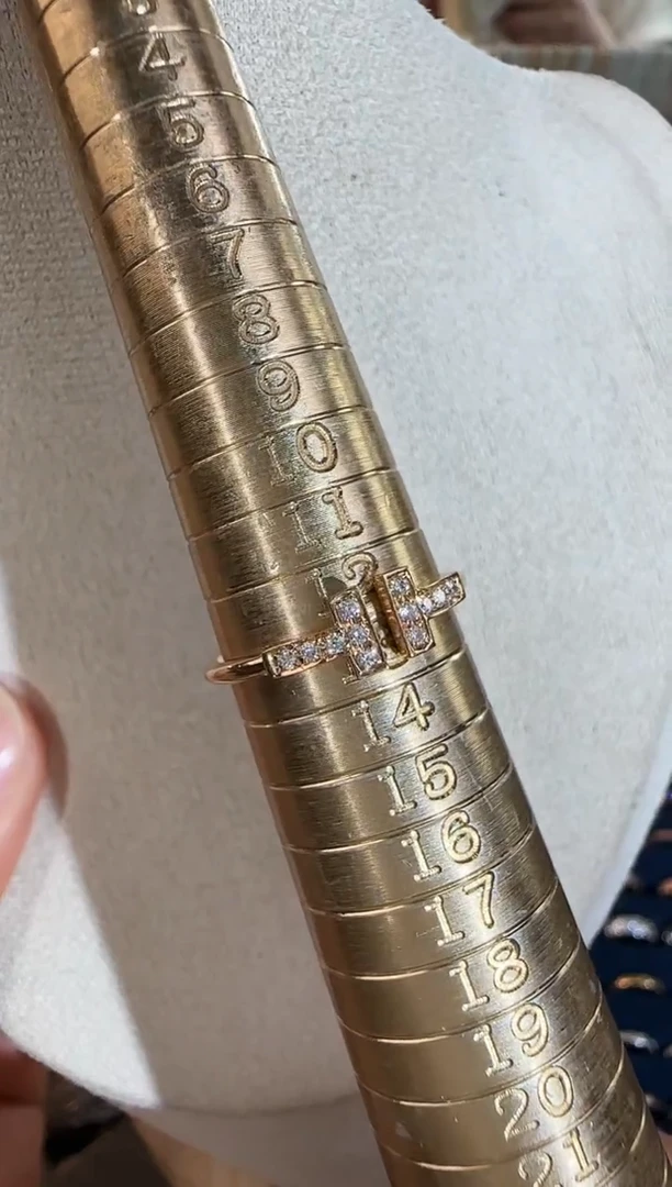 【闪购商品】钻石戒指18K金镶嵌12号k红