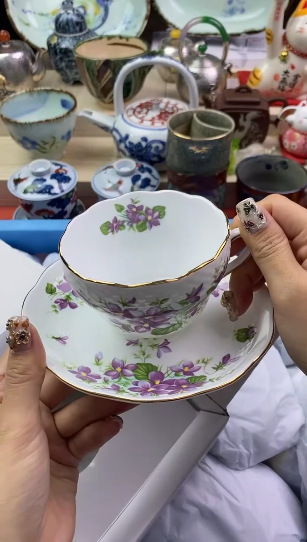 【闪购商品】瓷片隆莲瓷器欢迎大家