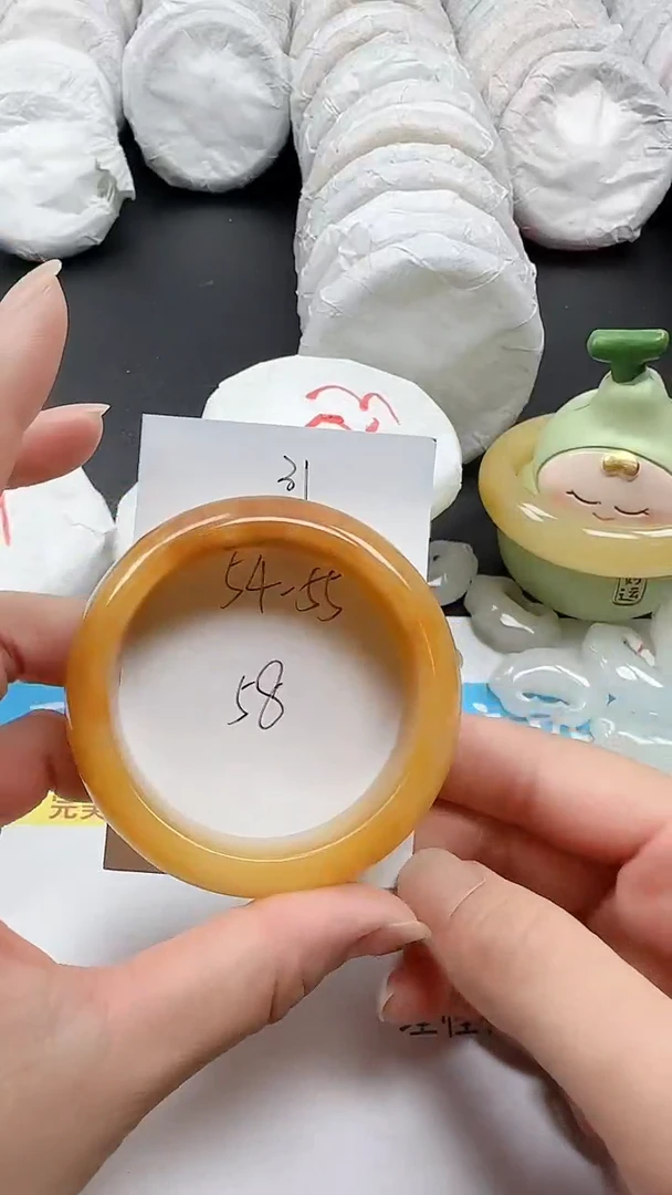 石英质玉手镯未镶嵌31+5455