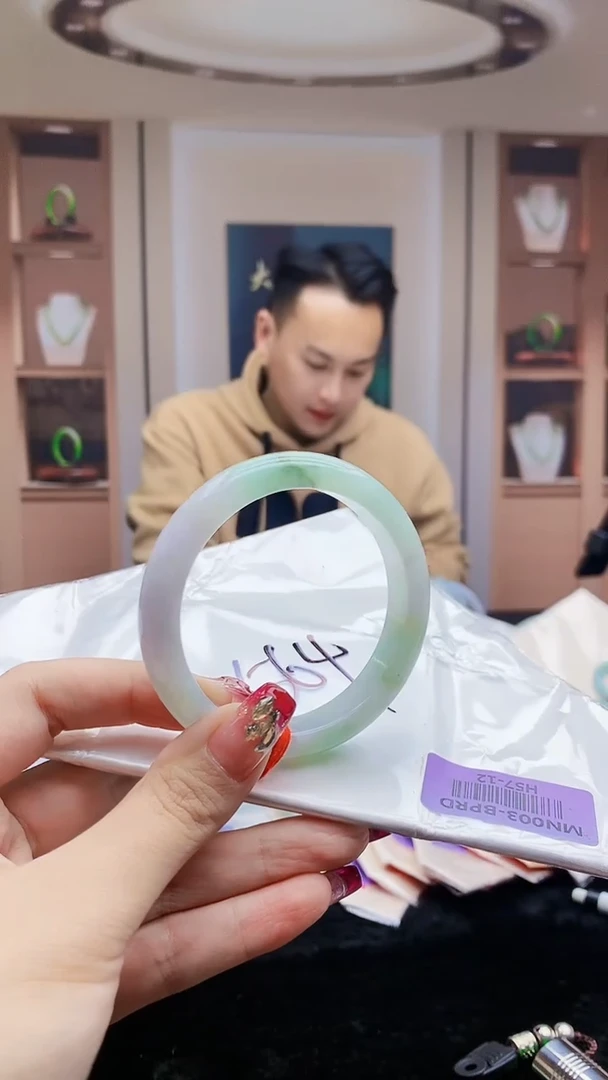 【闪购商品】翡翠手镯未镶嵌    H57-12
