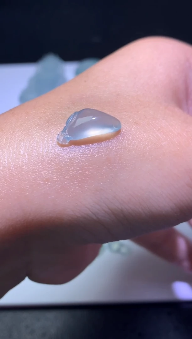 未镶嵌定制翡翠毛货