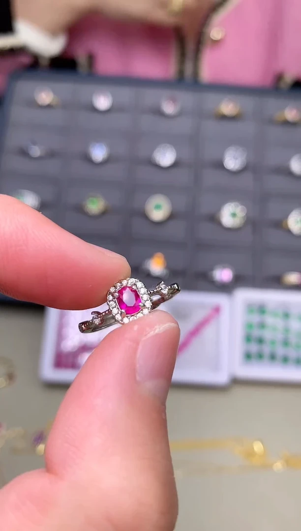 银S925镶嵌戒指红宝石戒指