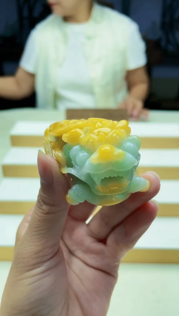 未镶嵌定制翡翠毛货09240133