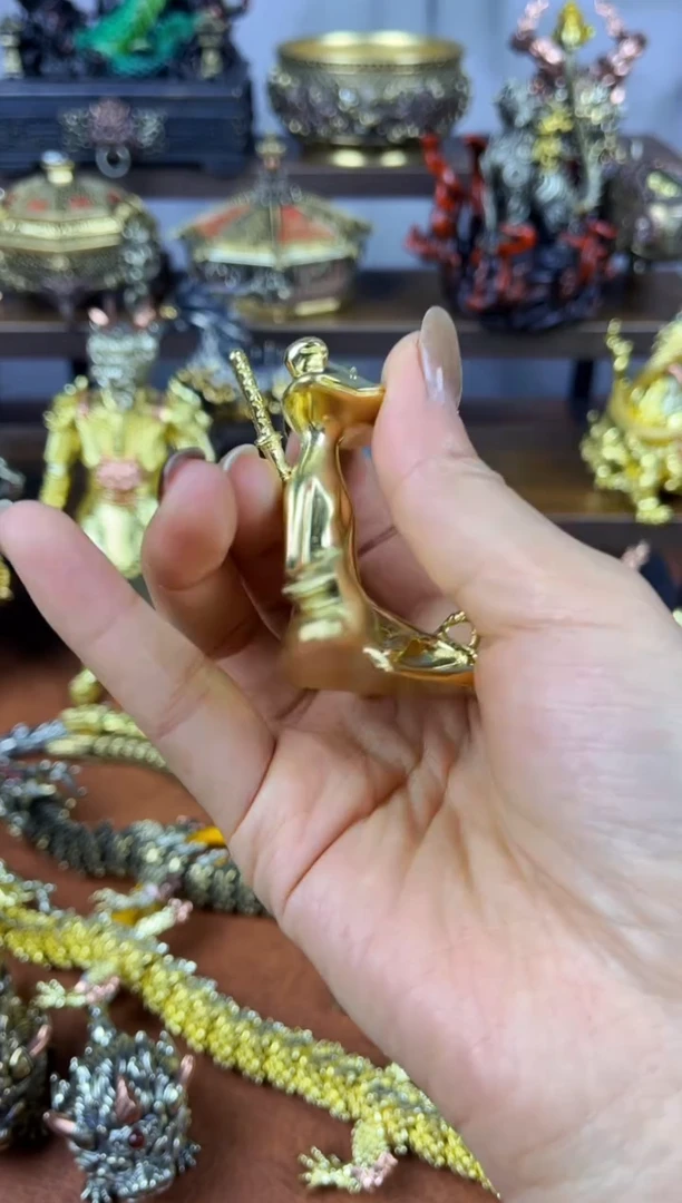 春**度青蛙实心把件