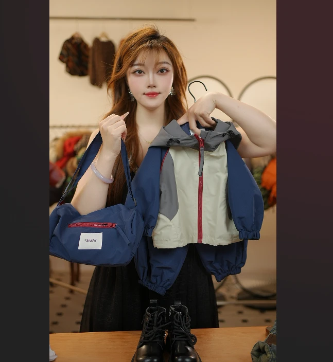 2026萌娃穿搭秋新款连帽时尚休闲上衣韩版儿童冲锋衣套装25618