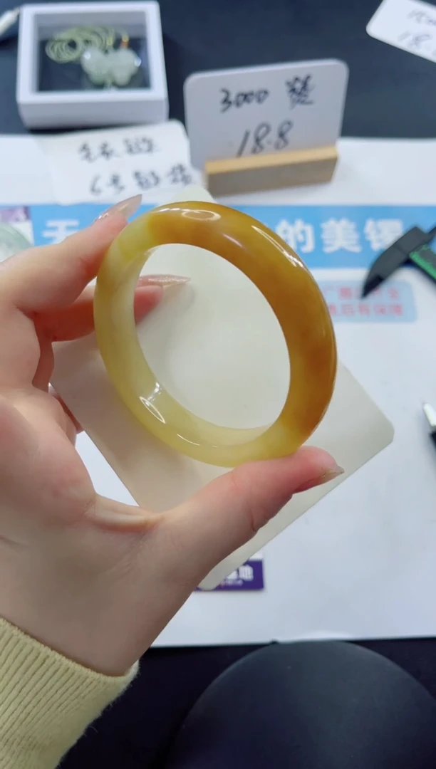 未镶嵌手镯石英质玉多样性发货A142