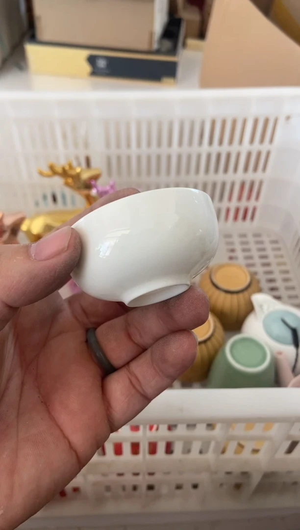 无运费险有瑕疵的摄影的产品有使用过的痕迹有点脏介意勿拍