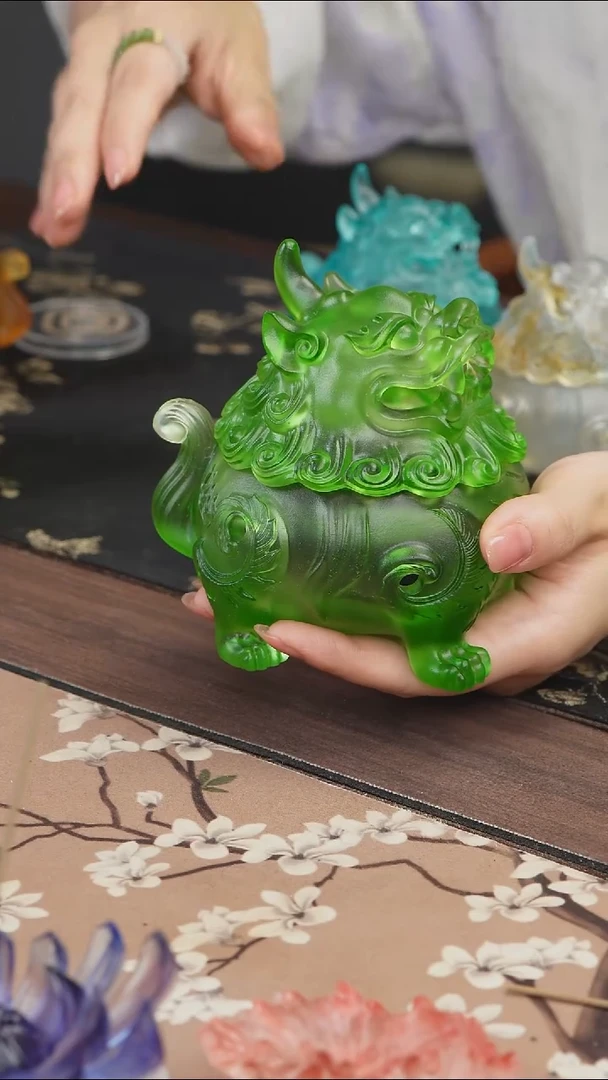 手工艺品琉璃绿色狻猊香炉中号