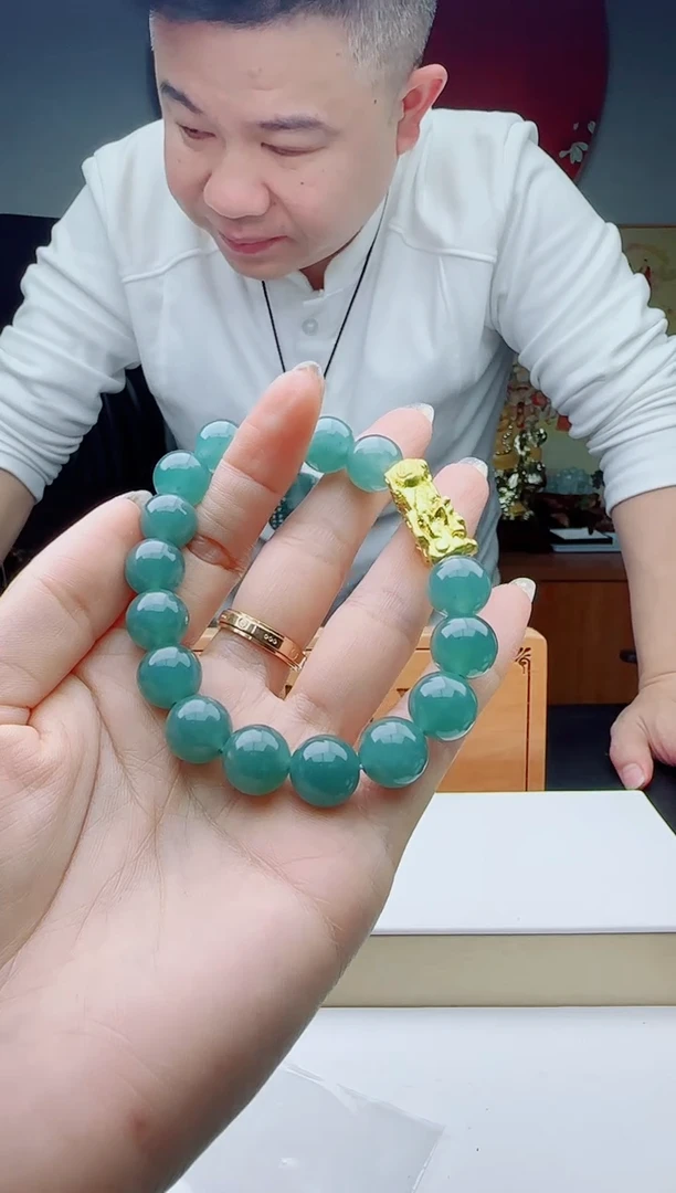 颈饰未镶嵌翡翠多样性发其一