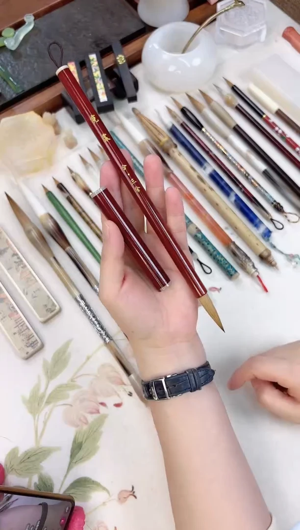 合三舍直播间霓裳