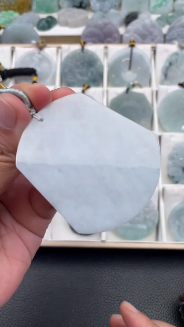 颈饰未镶嵌翡翠天然缅甸翡翠A货235