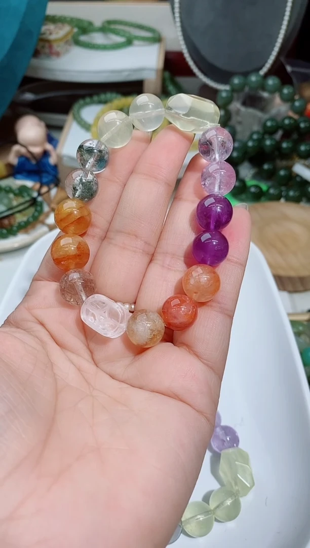 水晶手链未镶嵌180一条多宝