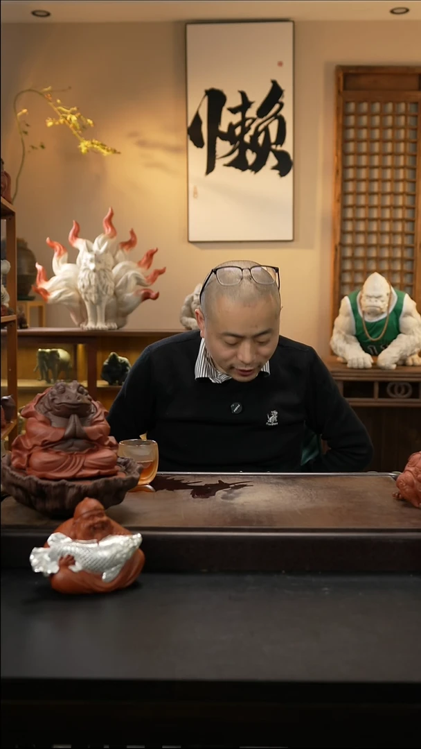 龙***熊预售描金银金刚 茶宠摆件