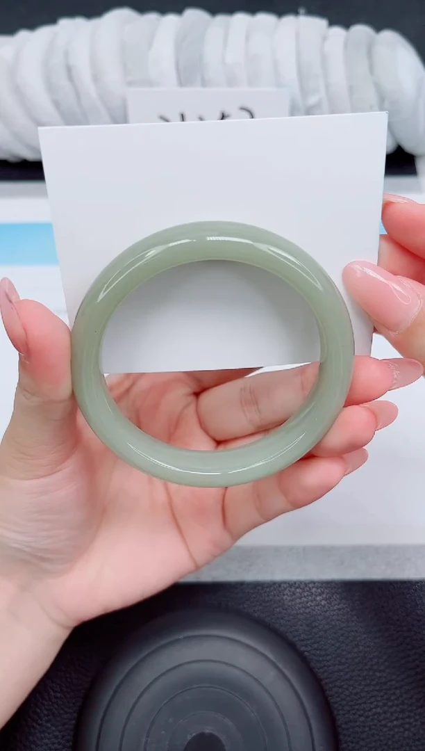 石英质玉手镯未镶嵌19-63.1