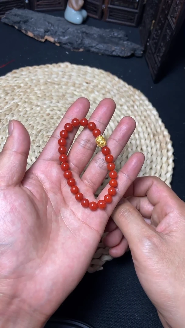 南红玛瑙手串未镶嵌玲*官坡手串7mm