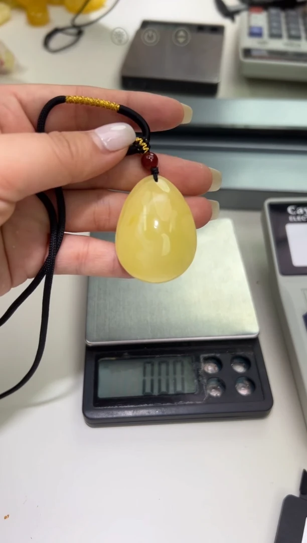 裸石琥珀未镶嵌琥珀蜜蜡吊坠