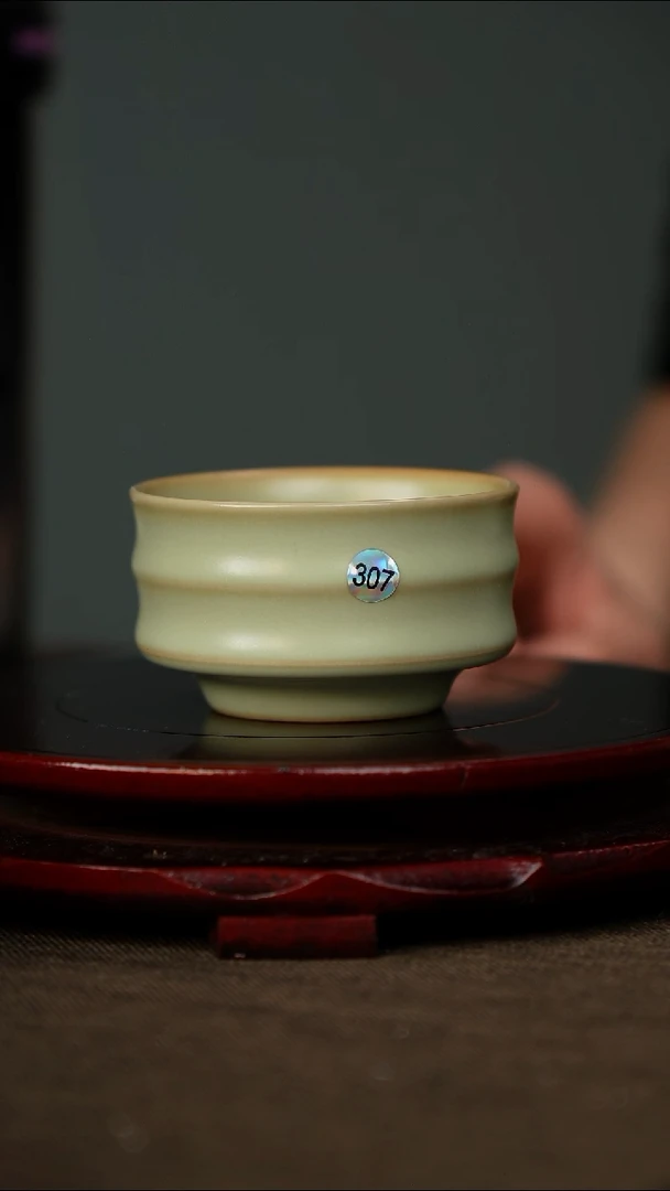 全品  粉青 竹节杯 带底款307