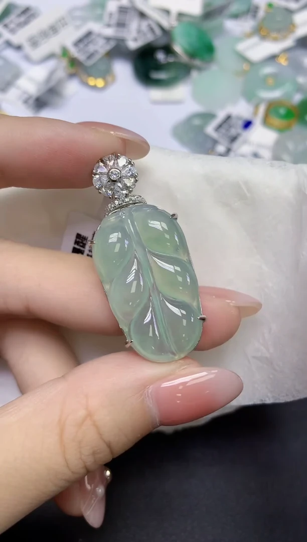 颈饰未镶嵌翡翠天然缅甸翡翠A货多样性发一件