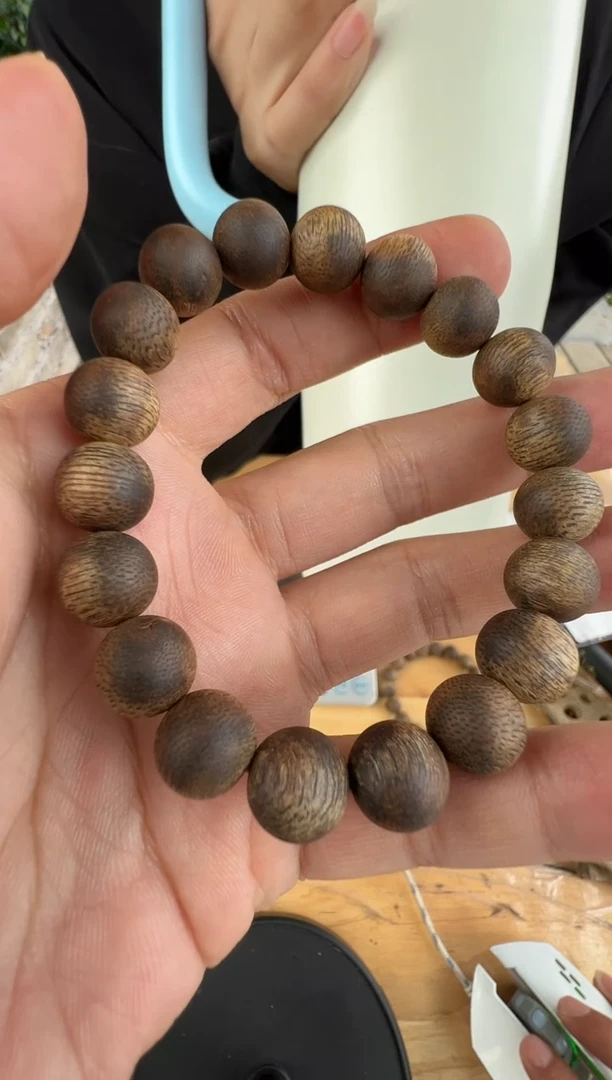 沉香手串乌身沉水1.0圆珠单圈多样性发一