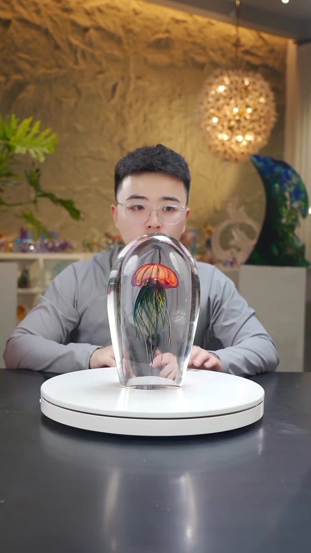 手工艺品琉璃金红色弹头水母摆件