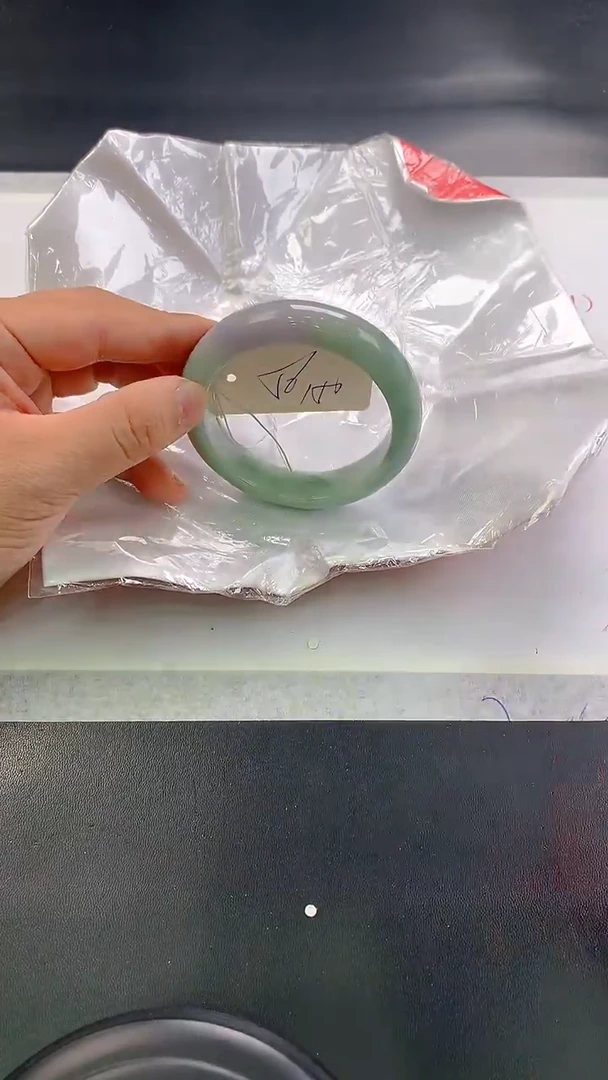 未镶嵌手镯翡翠150