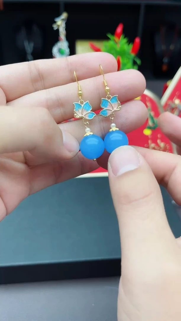 【闪购商品】玛瑙/玉髓耳钉银S925镶嵌荷花蓝色