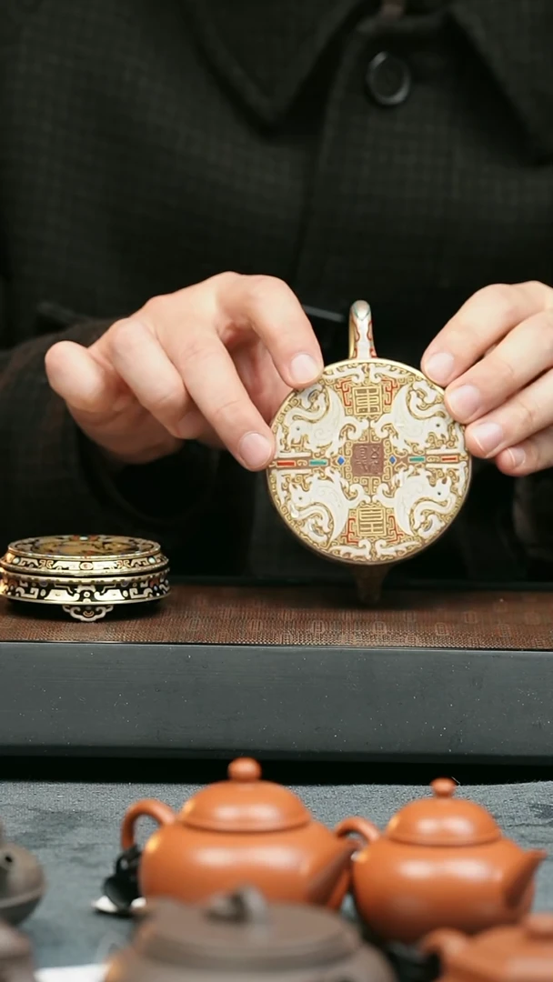 【闪购商品】紫砂茶壶五堂 东皇钟120cc-东皇+神兽盖置