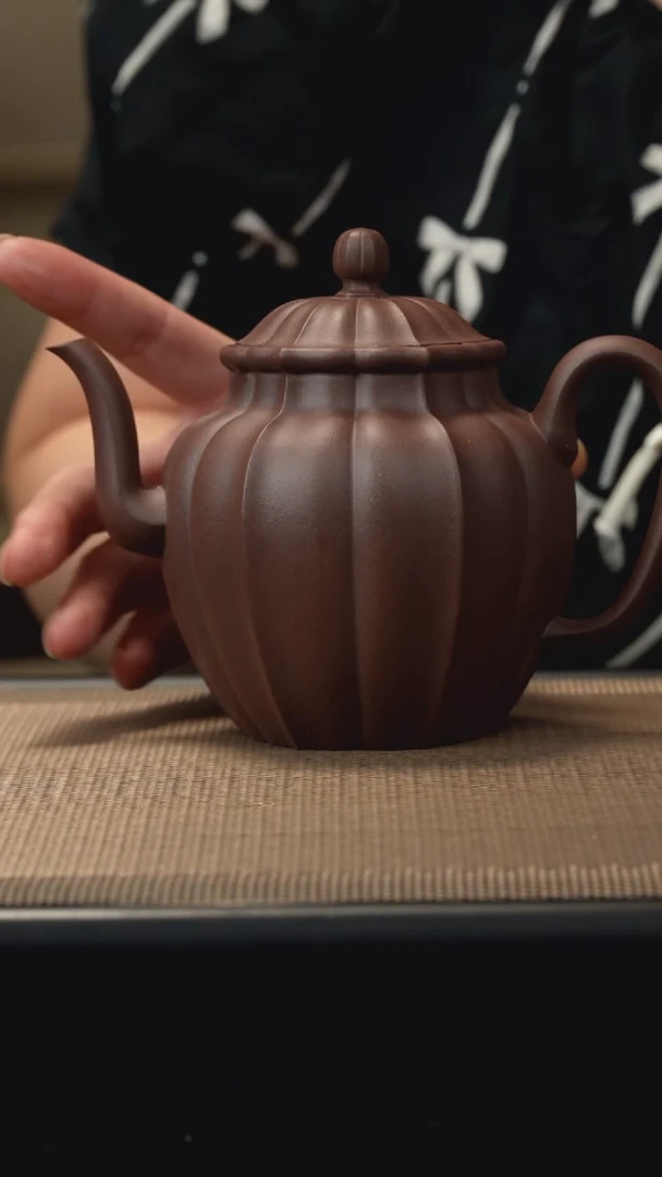 茶壶紫砂紫泥银泰醉刻400CC