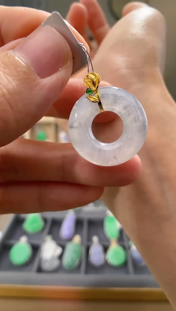 翡翠18K金镶嵌吊坠(不含链)甜甜圈