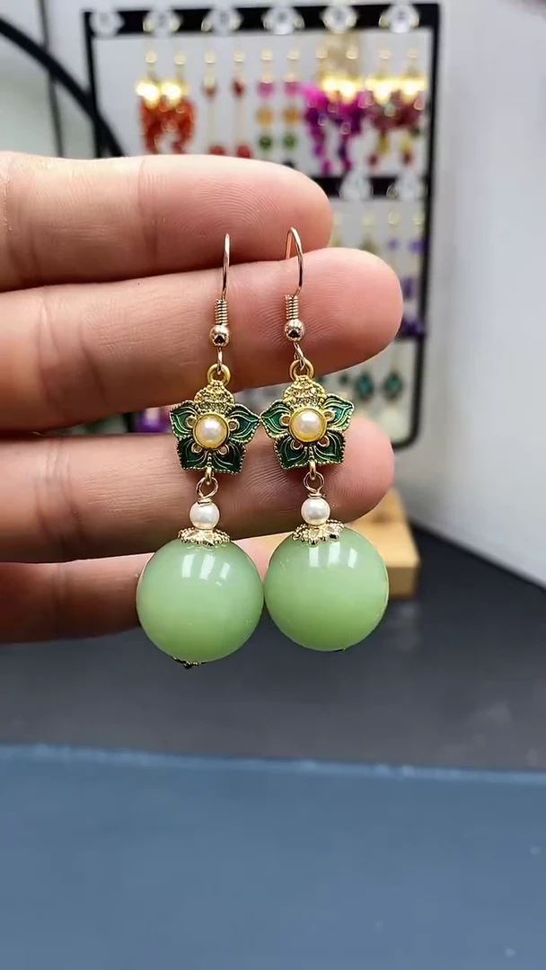 【闪购商品】和田玉耳饰银S925镀金镶嵌尺寸18mmQ1